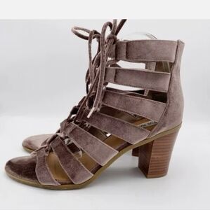 Steve Madden Bensin Velvet Lace Up Stacked‎ heels
